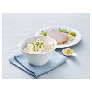 Salade de pommes de terre avec sauce 2