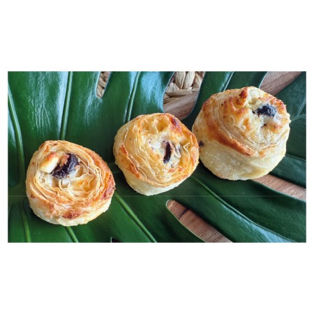 ROZISHKA Mini-Blätterteiggebäck mit Frischkäse und