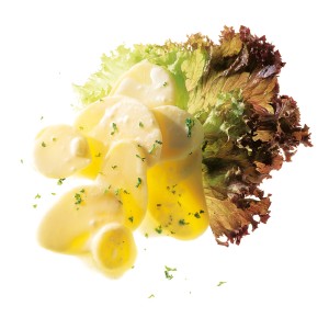 Salade de pommes de terre avec sauce